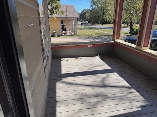 834 Graham Street Paris, TX 75460 - Photo 2 of 8