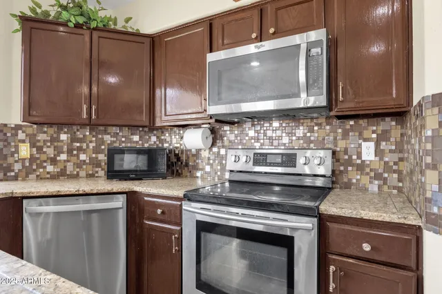 a black and white photo of a room