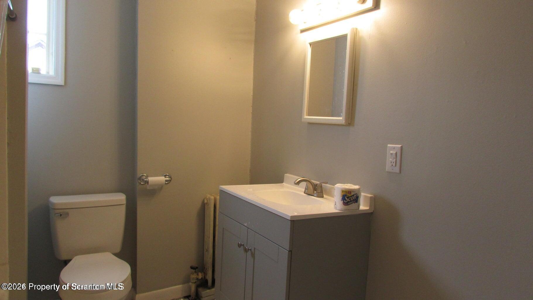 500 George Street Throop, PA 18512 - Photo 5 of 10 Full Bathroom