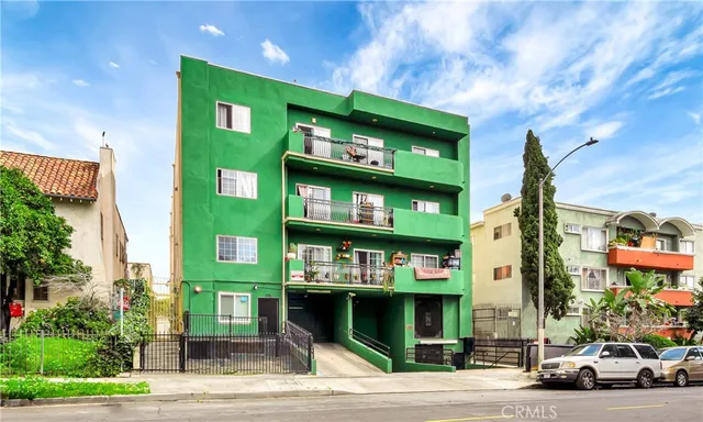 $1,870 | 316 South New Hampshire Avenue, Unit 302, Los Angeles, CA 90020