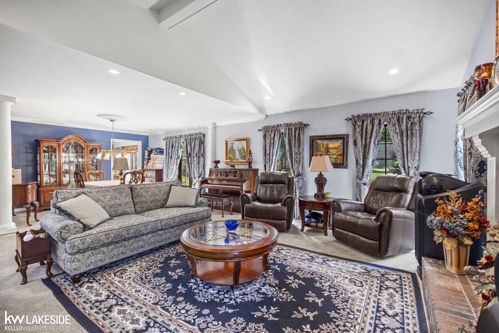 650 Lexington Drive Rochester, MI 48307 - Photo 12 of 50 50178973-03d86bb2-8cde-43f5-9313-cf2d0bccd6fc.JPG