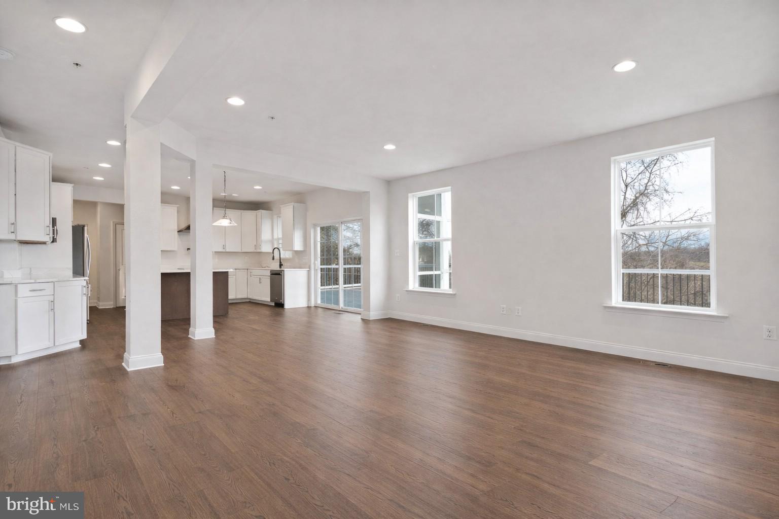 854 Imperial Road Arnold, MD 21012 - Photo 7 of 26 Family Room