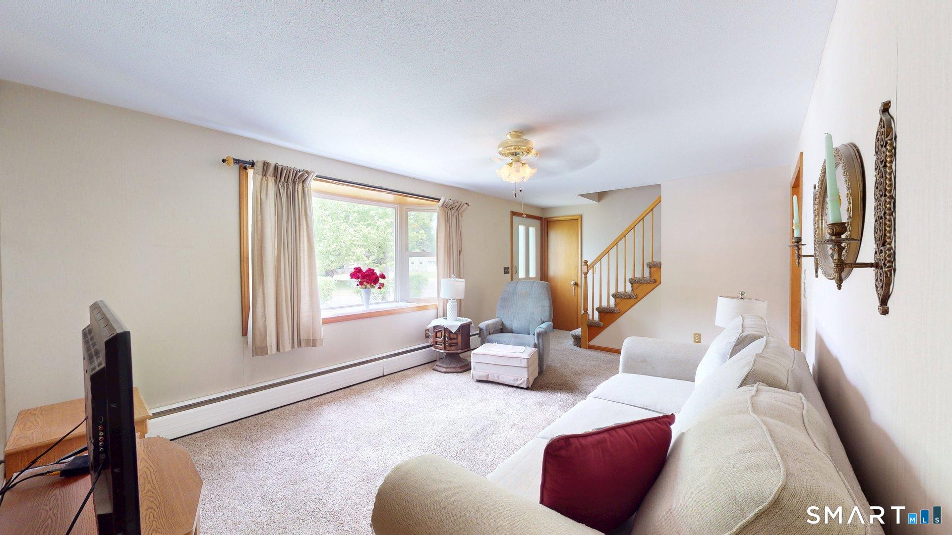 5 Pershing Road Windsor Locks, CT 06096 - Photo 12 of 40