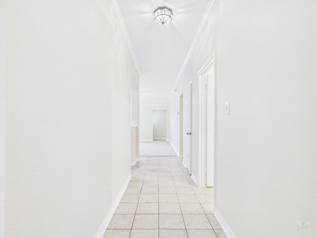 136 Winter Street Kyle, TX 78640 - Photo 12 of 32 a view of a hallway