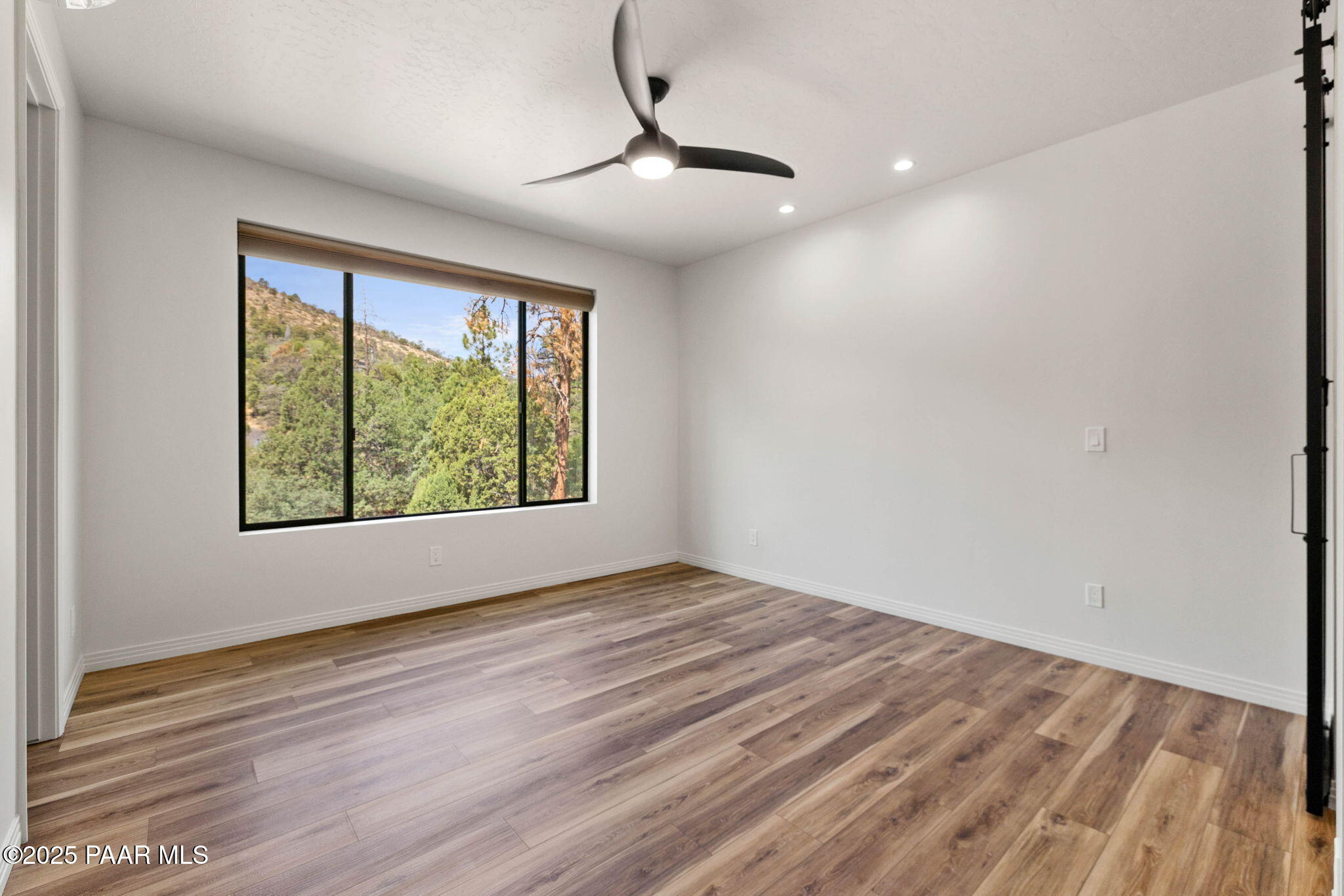2196 Thumb Butte Road Prescott, AZ 86305 - Photo 18 of 42 Primary Bedroom