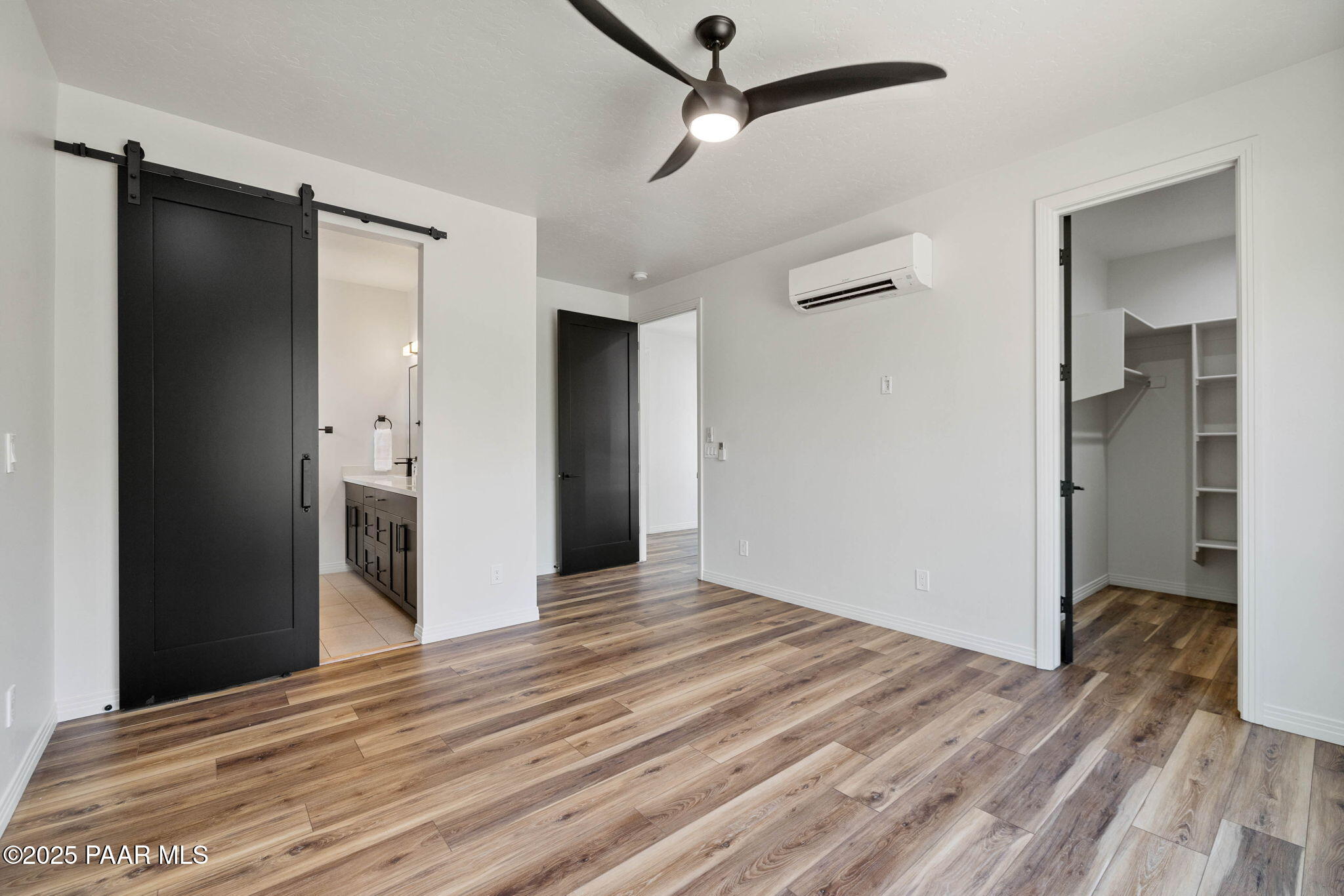 2196 Thumb Butte Road Prescott, AZ 86305 - Photo 20 of 42 Primary Bedroom One