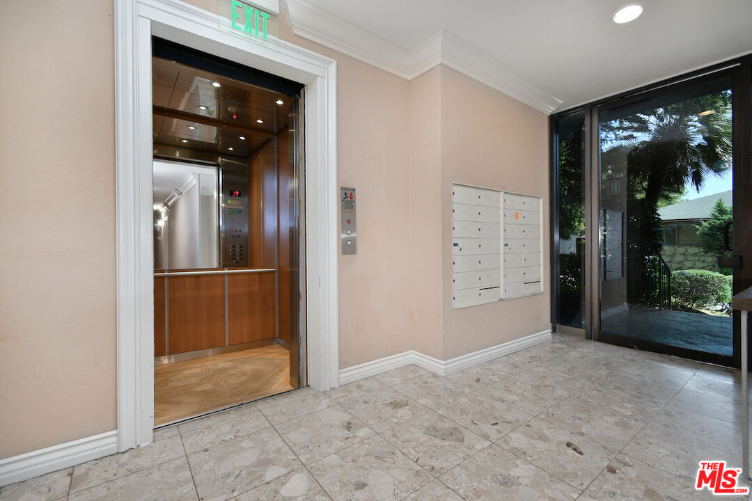 2345 Roscomare Road, Unit 205 Los Angeles, CA 90077 - Photo 3 of 50 a view of gallery with hallway