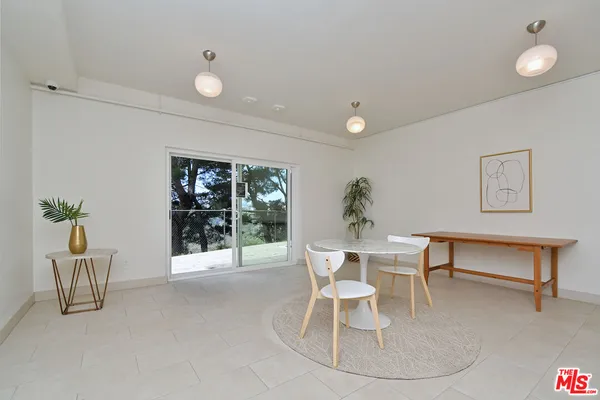 $749,000 | 2345 Roscomare Road, Unit 205, Los Angeles, CA 90077