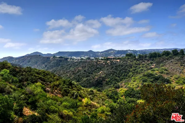 $749,000 | 2345 Roscomare Road, Unit 205, Los Angeles, CA 90077