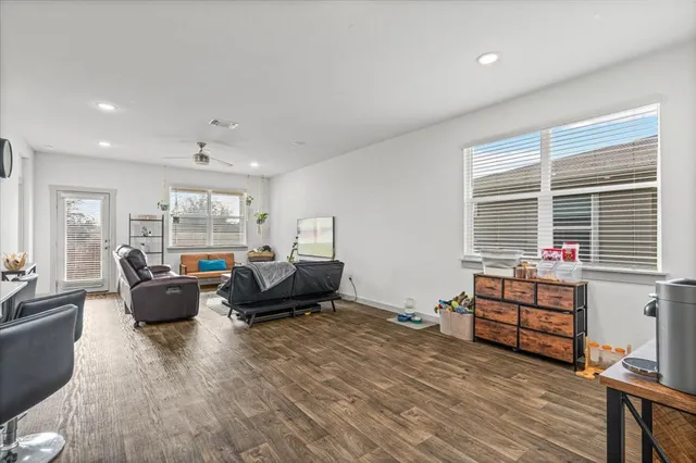 $2,250 | 3001 Egan Drive, Pflugerville, TX 78660