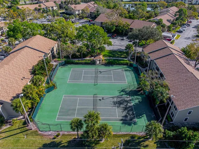 $1,600 | 4021 Crockers Lake Boulevard, Unit 24, Sarasota, FL 34238