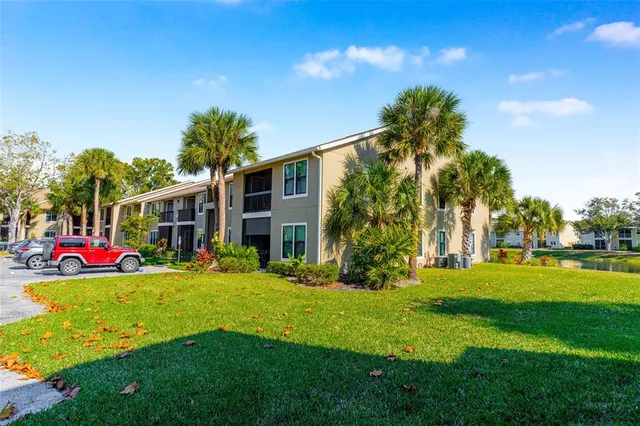 $1,600 | 4021 Crockers Lake Boulevard, Unit 24, Sarasota, FL 34238