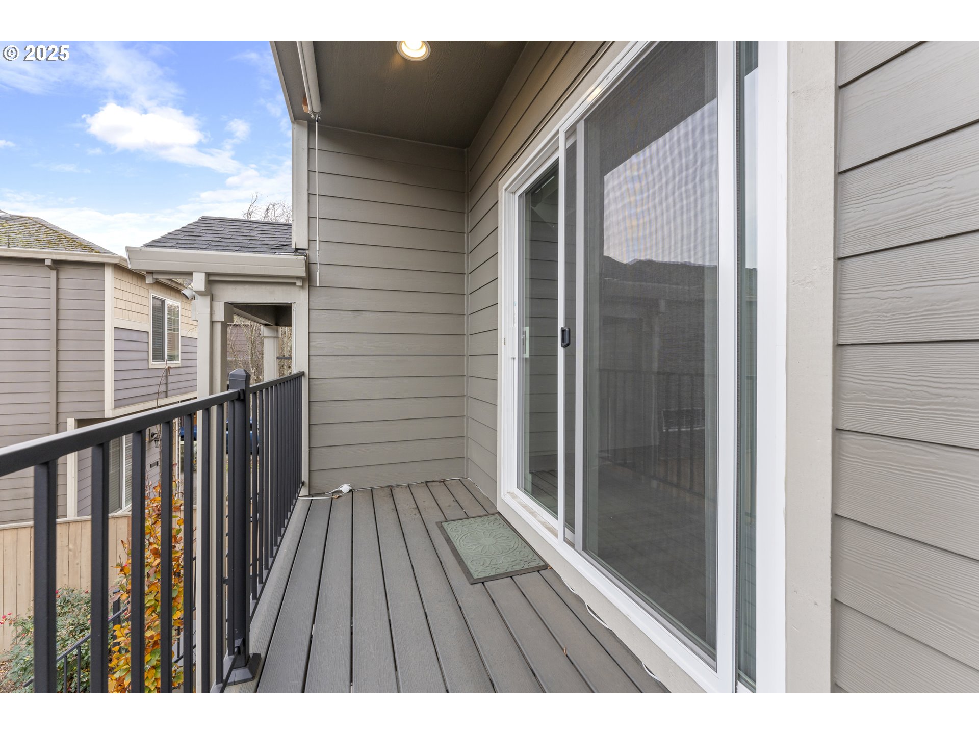 3037 Southwest Sherman Place Beaverton, OR 97003 - Photo 8 of 39 a view of balcony