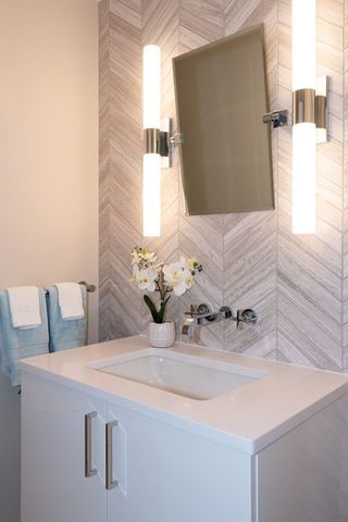 $2,600,000 | 110 Broad Street, Unit 404, Boston, MA 02110