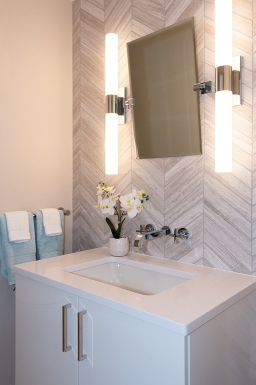 110 Broad Street, Unit 404 Boston, MA 02110 - Photo 12 of 14