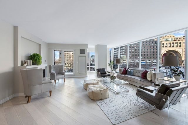 $2,600,000 | 110 Broad Street, Unit 404, Boston, MA 02110