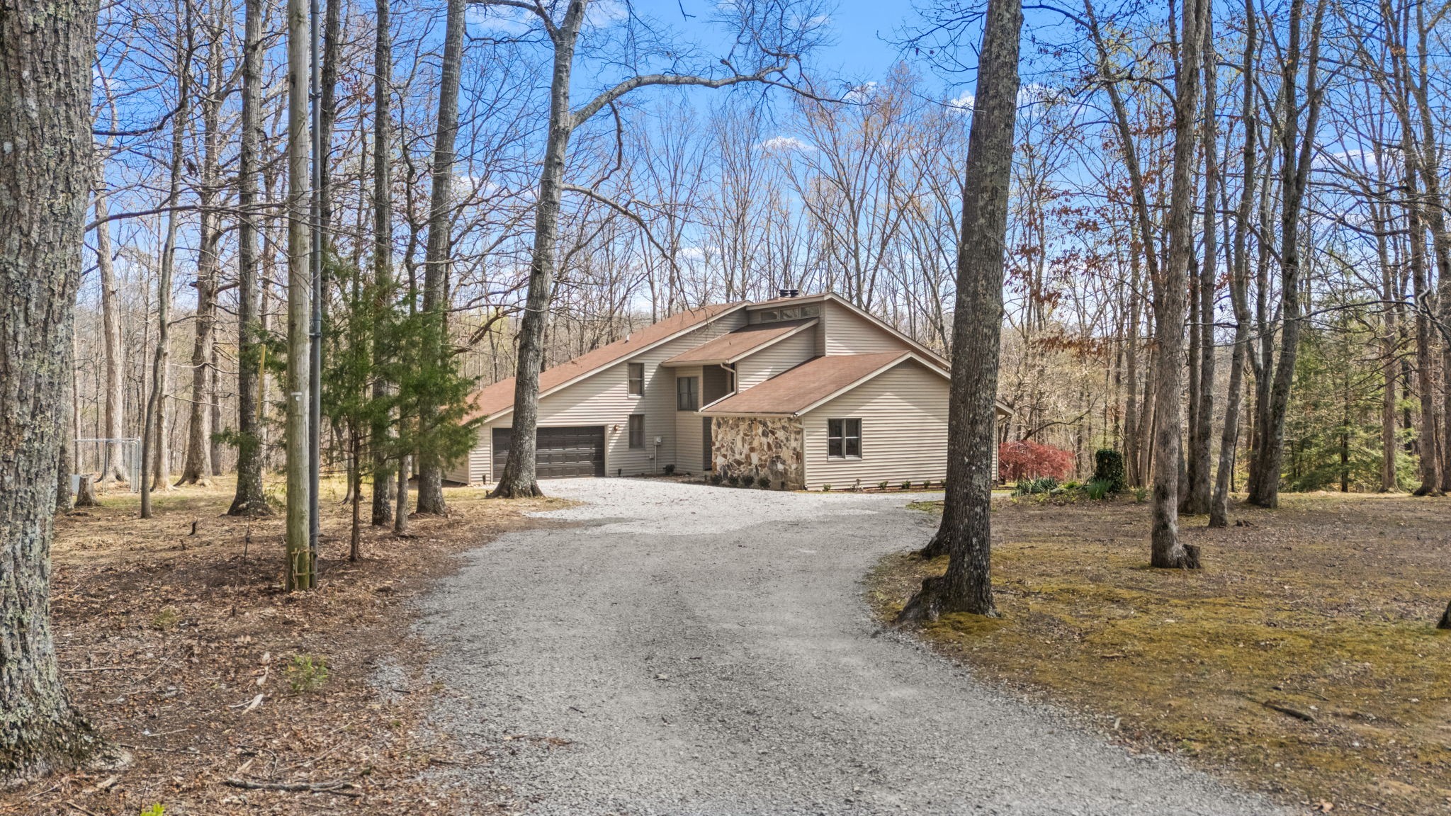 268 Davis Road Wartrace, TN 37183 - Photo 11 of 74 a front view of a house with a yard