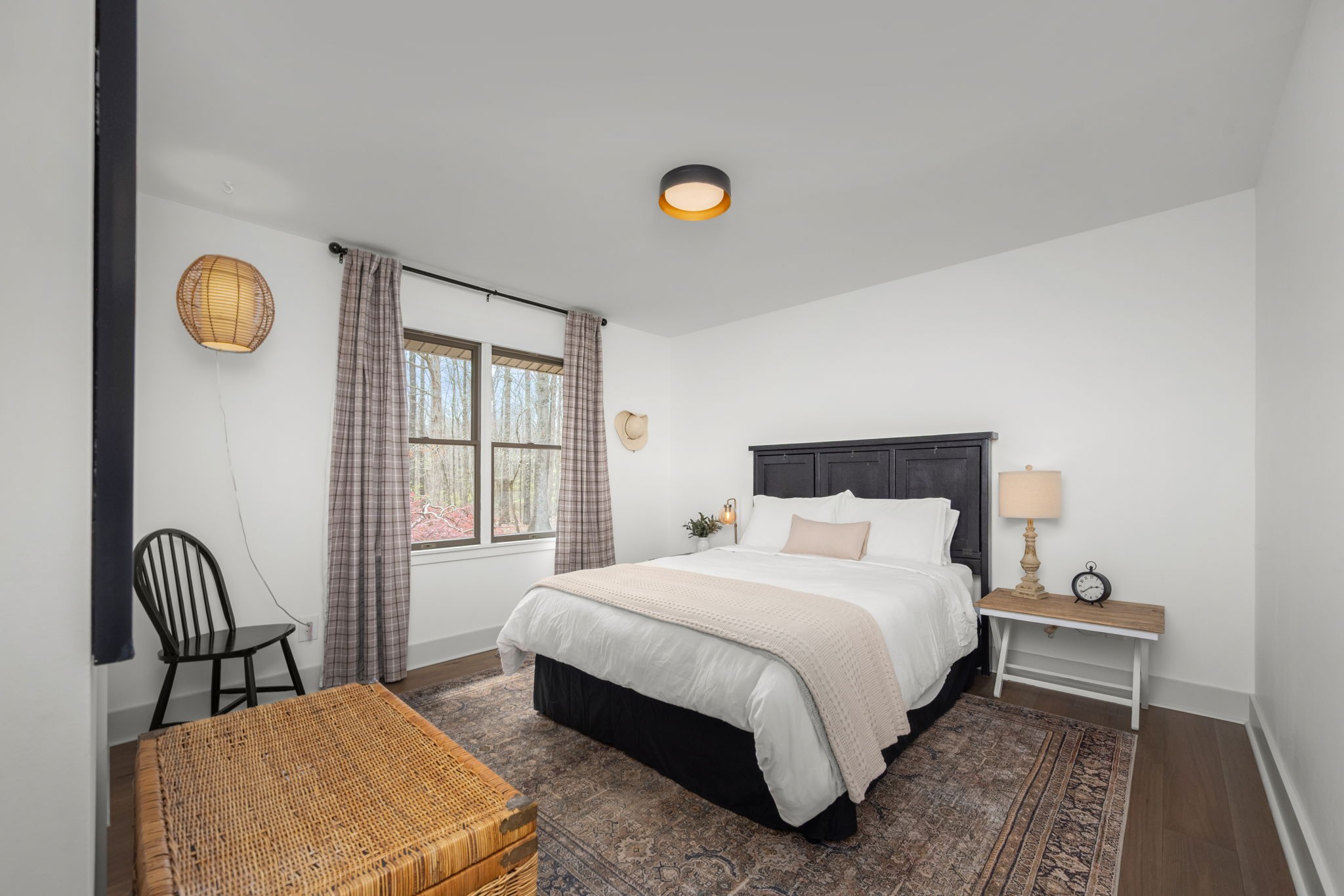 268 Davis Road Wartrace, TN 37183 - Photo 38 of 74 a bedroom with a bed and a window