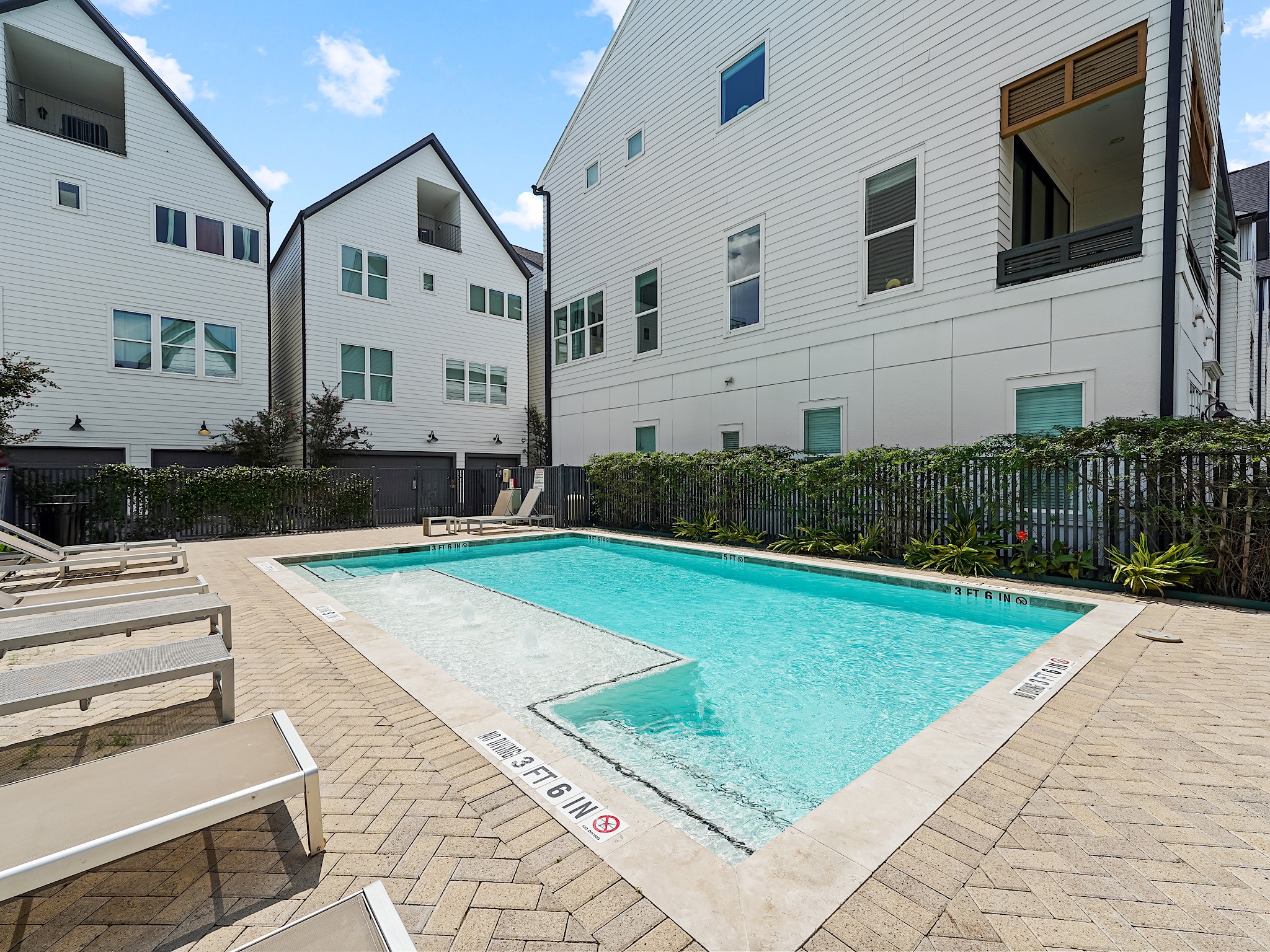 3411 Timbergrove Heights Street Houston, TX 77008 - Photo 31 of 33 a view of a house with backyard sitting area and garden