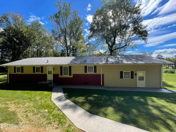 $395,000 | 134 Hillview Terrace Drive, Harriman, TN 37748