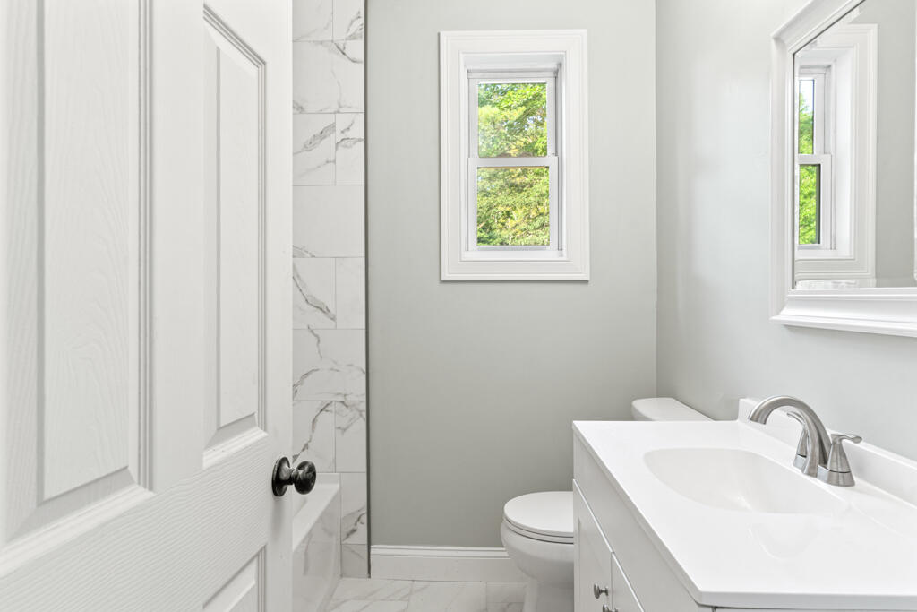 1 Blackstrap Road Falmouth, ME 04105 - Photo 10 of 36 DSC03332