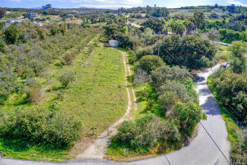 32255 Mountain View Road Bonsall, CA 92003 - Photo 3 of 18
