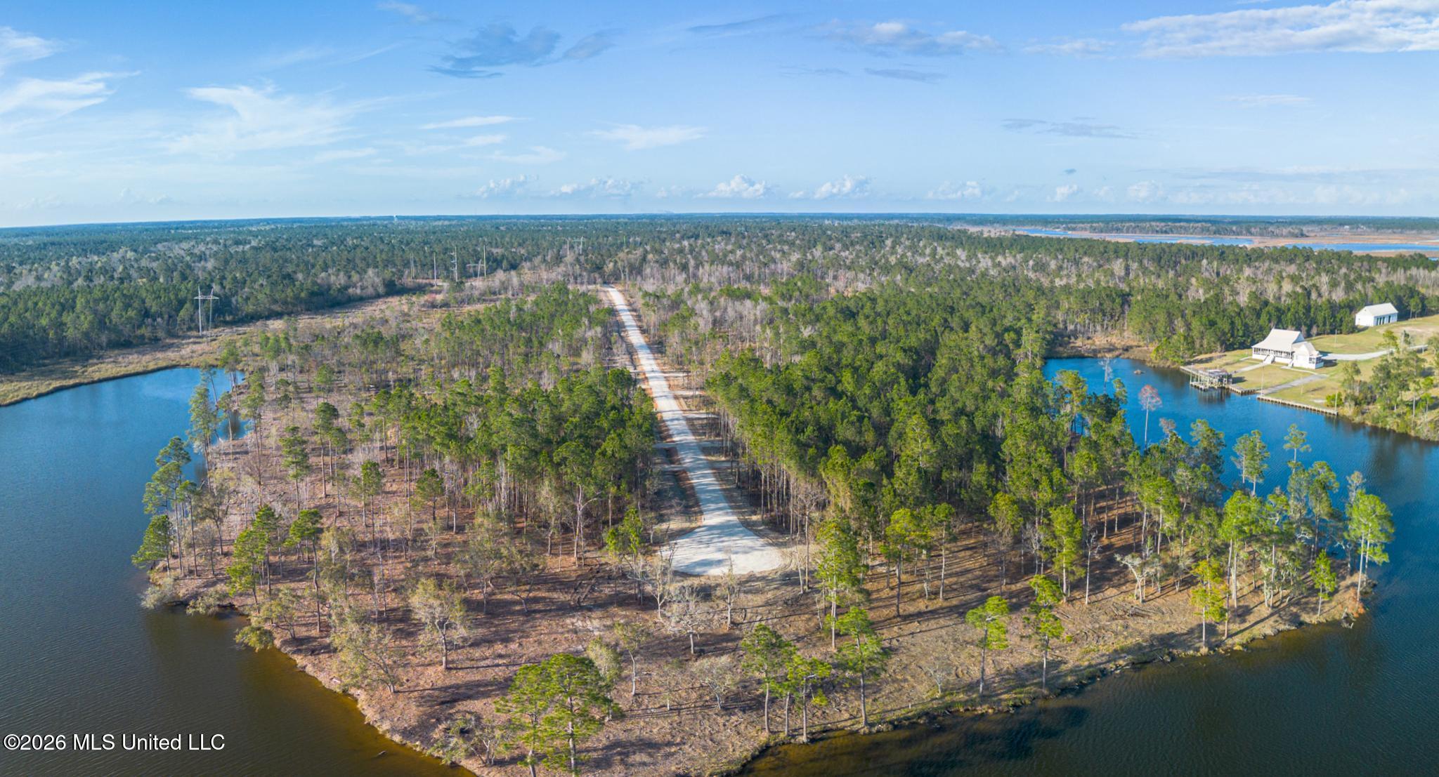 13000 Enciente Point Drive Kiln, MS 39556 - Photo 6 of 16 5-48