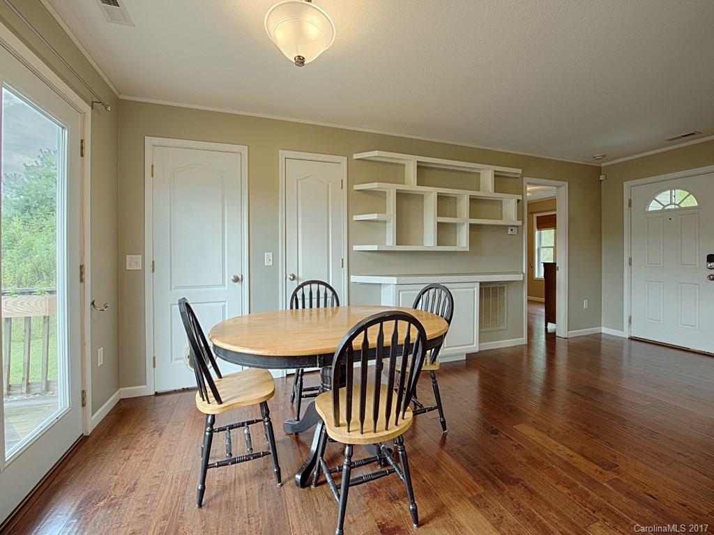 284 Barefoot Ridge Clyde, NC 28721 - Photo 7 of 20
