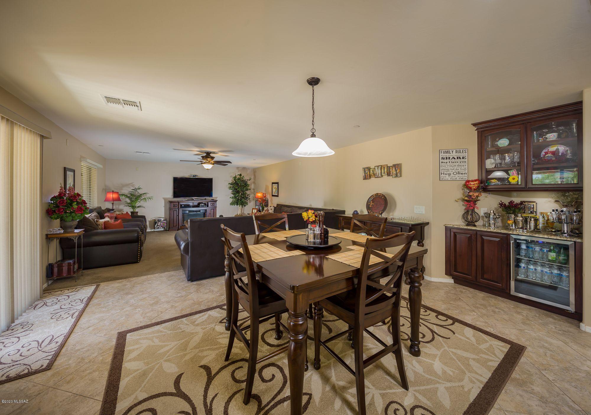 7167 West Oracle Ridge Trail Tucson, AZ 85743 - Photo 6 of 23 Gallery Image 6