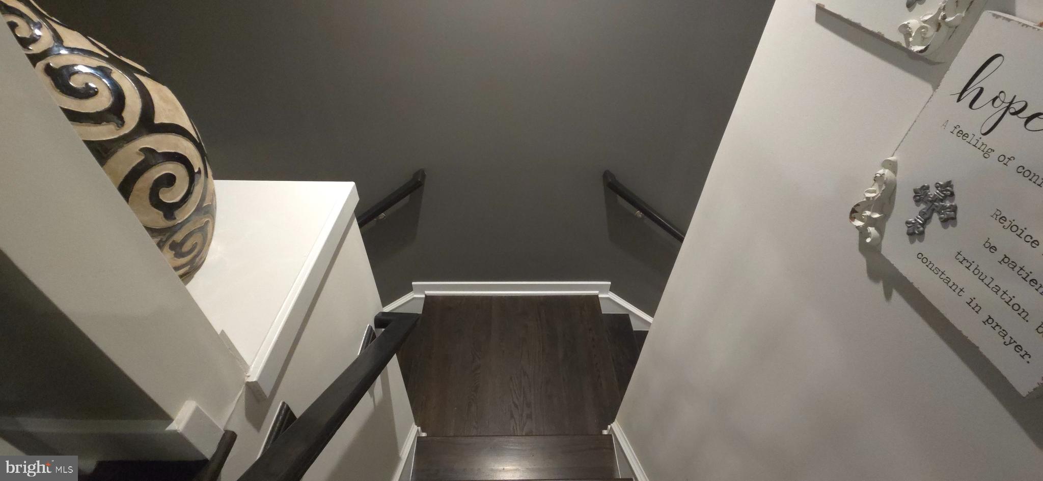 10510 Norbourne Farm Road Upper Marlboro, MD 20772 - Photo 9 of 56 Dual Stairwell Entry to Main Level