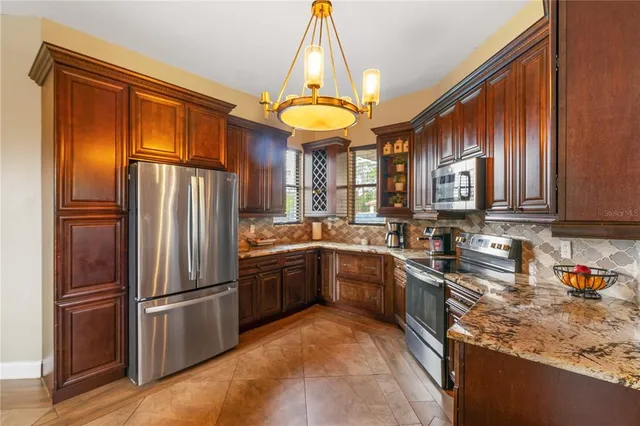 $560,000 | 2408 51st St Boulevard East, Bradenton, FL 34208