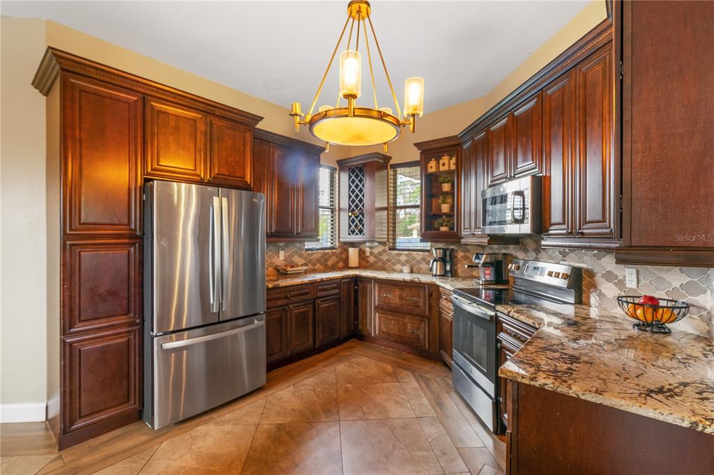 2408 51st St Boulevard East Bradenton, FL 34208 - Photo 20 of 46