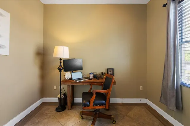 $560,000 | 2408 51st St Boulevard East, Bradenton, FL 34208