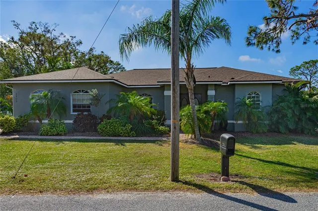 $560,000 | 2408 51st St Boulevard East, Bradenton, FL 34208
