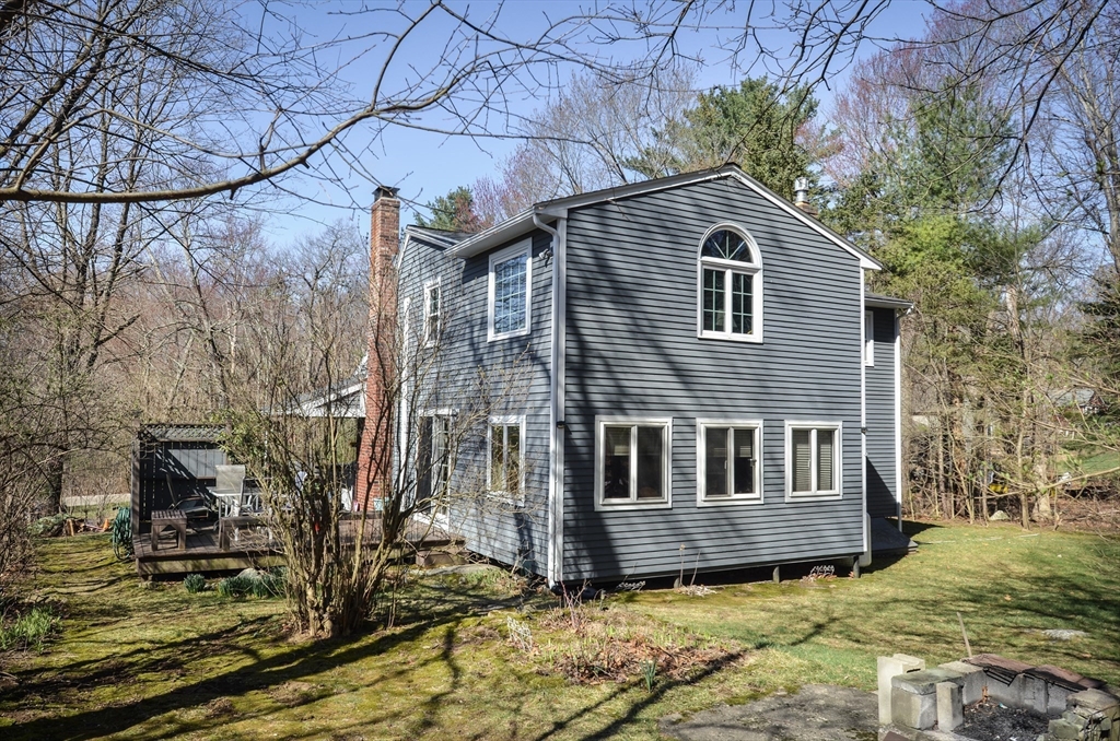 60 Marlboro Road Berlin, MA 01503 - Photo 6 of 34
