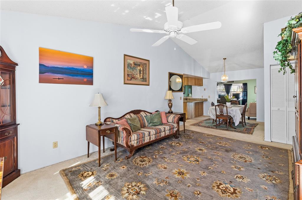 7401 121st Terrace Largo, FL 33773 - Photo 3 of 34