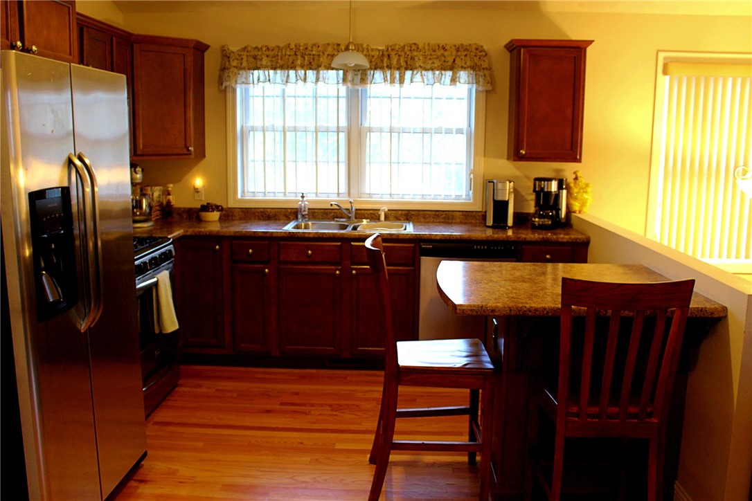 6 Fieldstone Way Westerly, RI 02891 - Photo 5 of 18