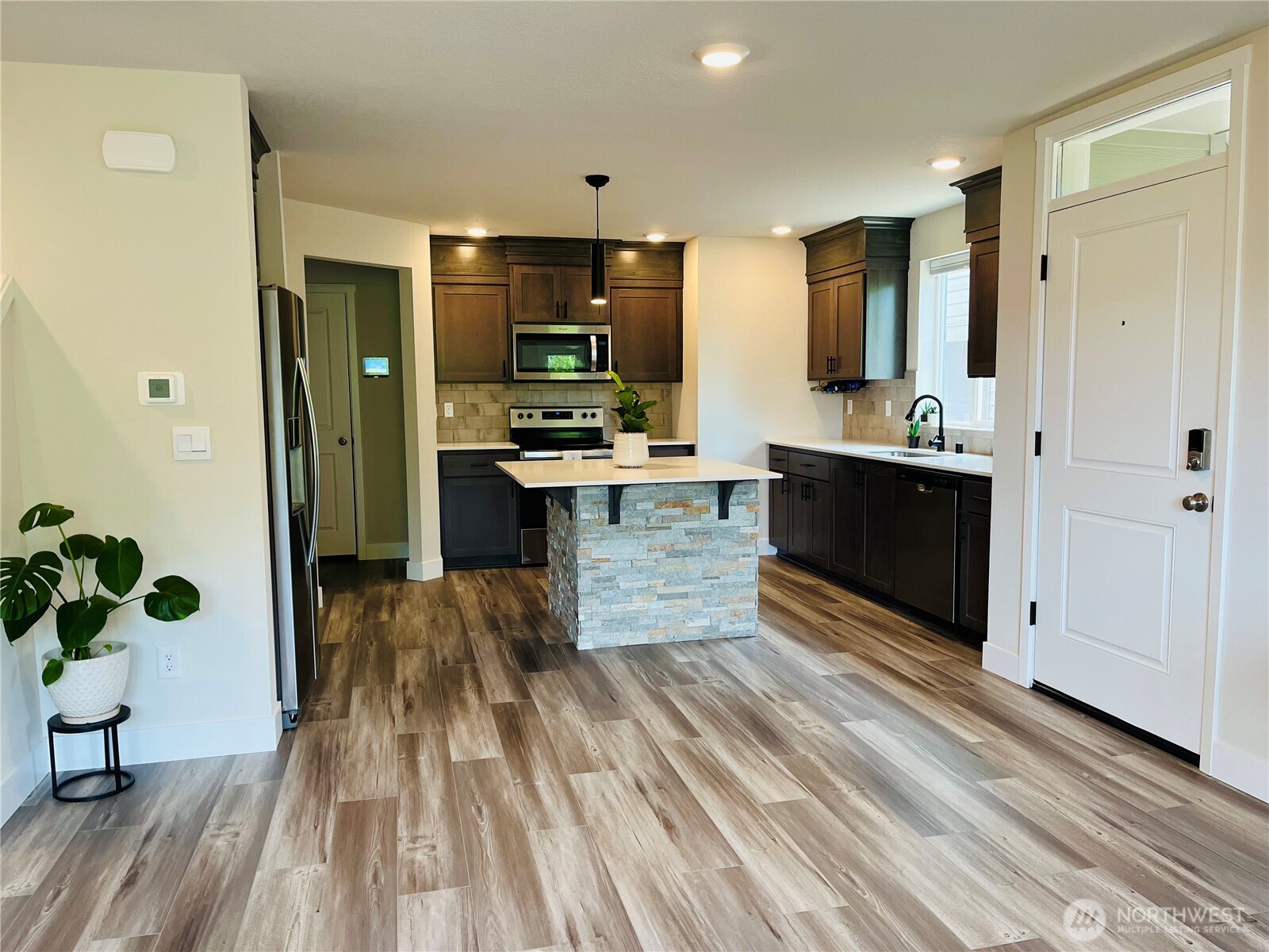 922 Northwest 175th Street Ridgefield, WA 98642 - Photo 7 of 22