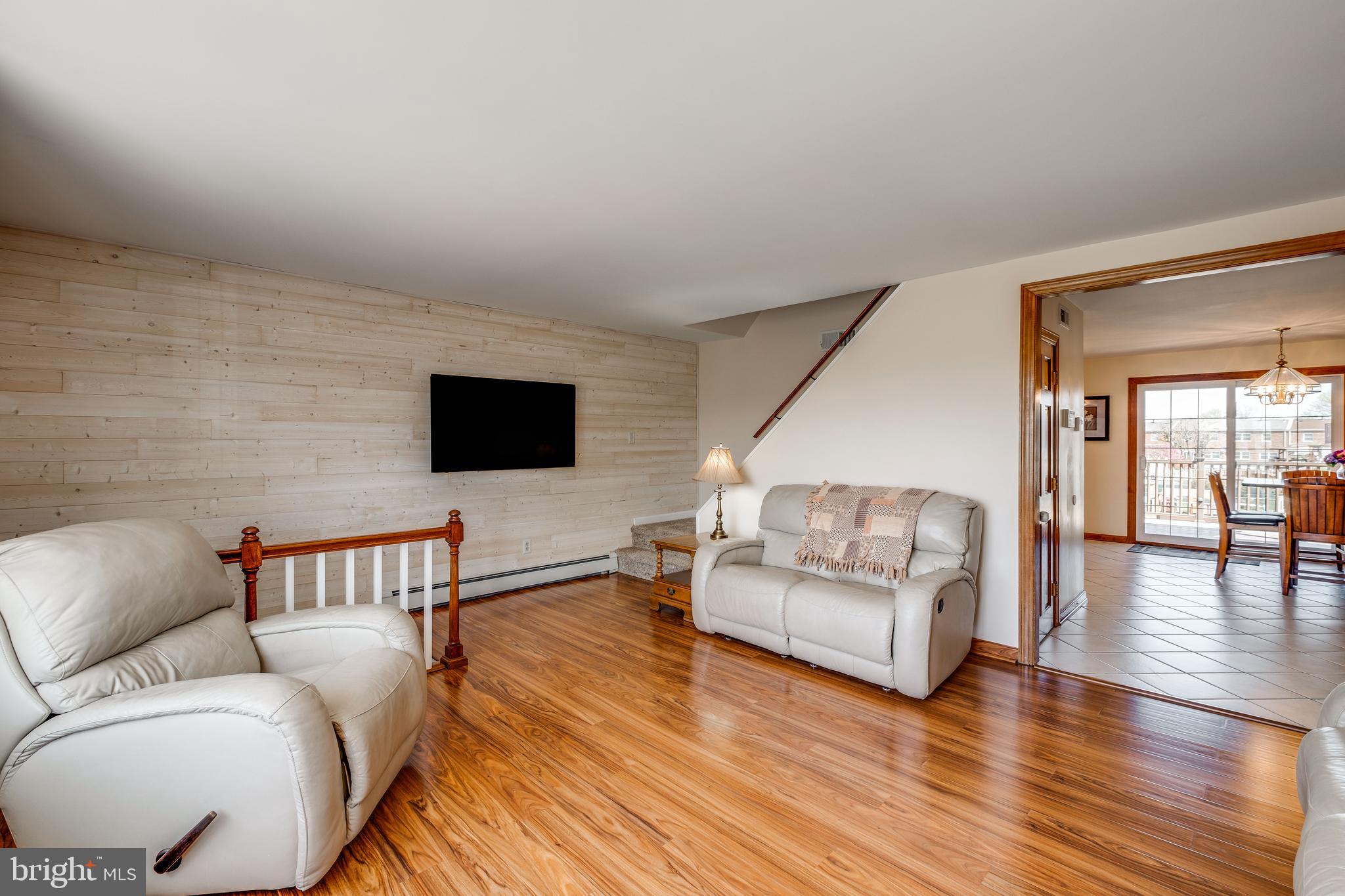 3521 Brookview Road Philadelphia, PA 19154 - Photo 20 of 49 Shiplap accent wall