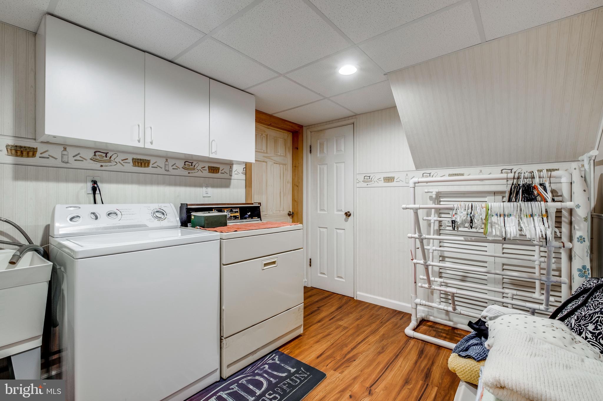 3521 Brookview Road Philadelphia, PA 19154 - Photo 35 of 49 Separate Laundry room / garage entrance (mud room)