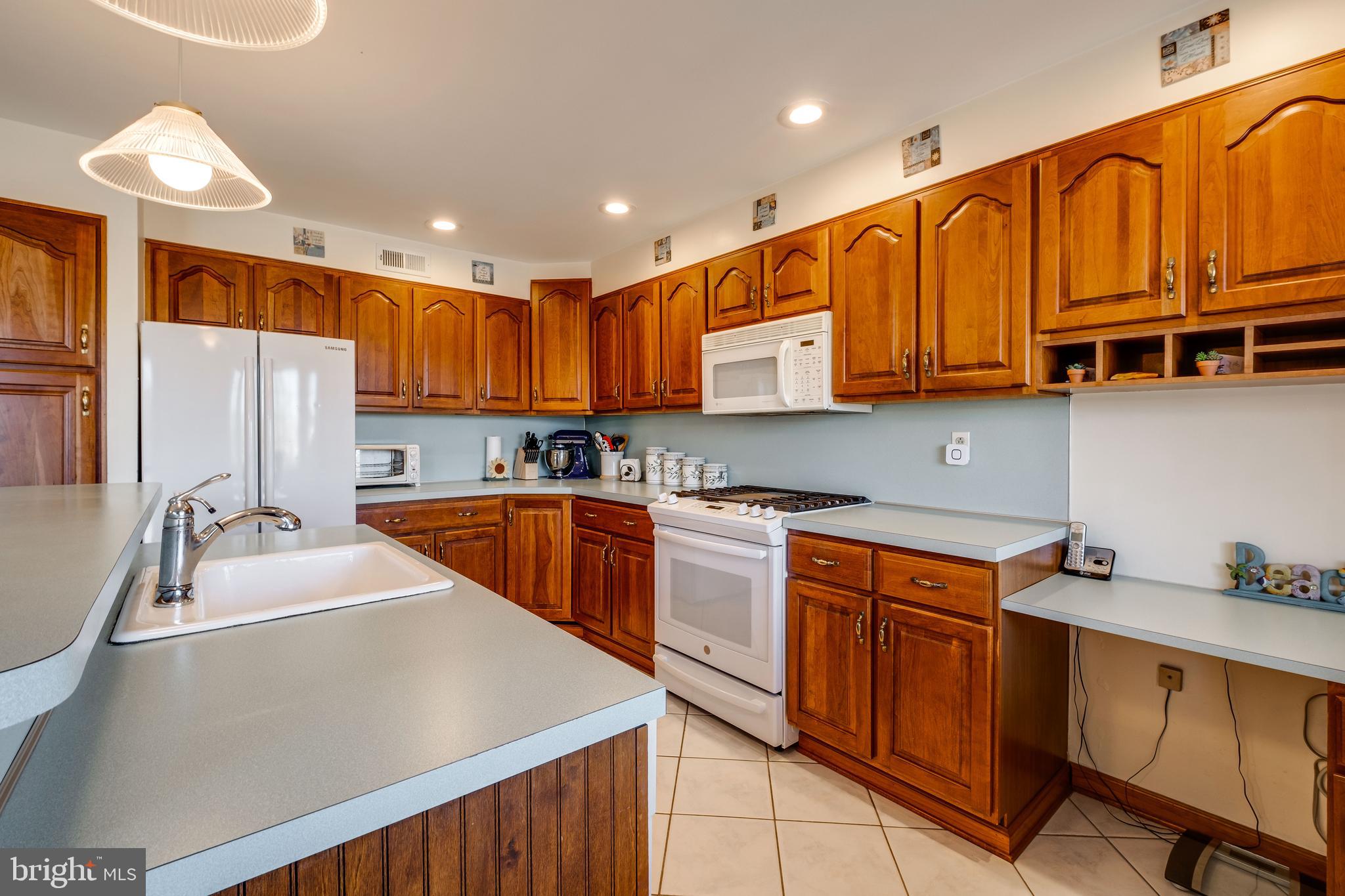 3521 Brookview Road Philadelphia, PA 19154 - Photo 9 of 49 Gallery Image 9