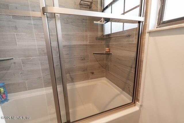 1701 Jones Road Jacksonville, FL 32220 - Photo 22 of 41 a bathroom with a bathtub