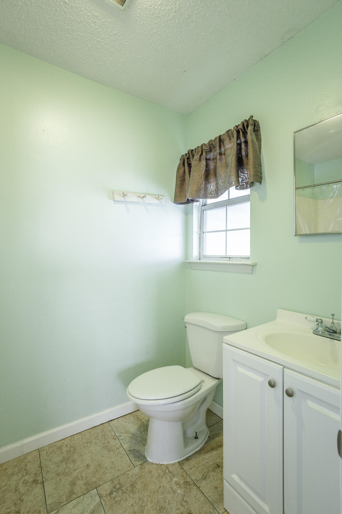 4204 Bill Jones Road Apison, TN 37302 - Photo 27 of 44 Powder bath