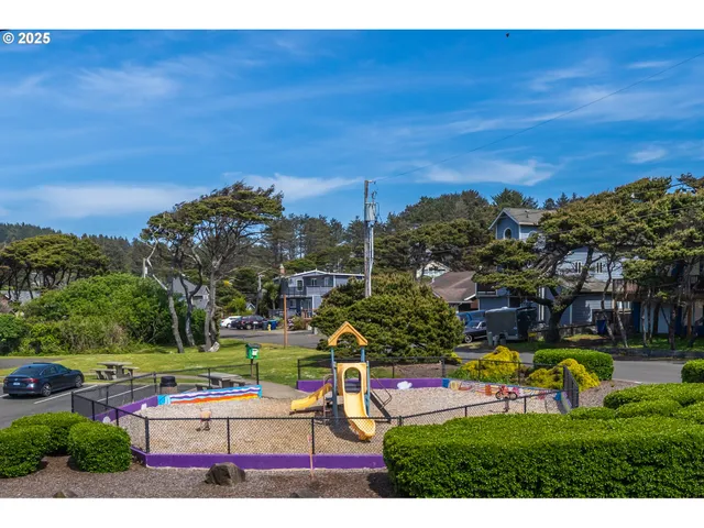 $368,000 | 1415 Northwest 31st Place, Unit 269, Lincoln City, OR 97367