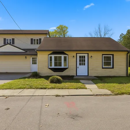 $349,925 | 18 Pautipaug Hill Road, Sprague, CT 06330