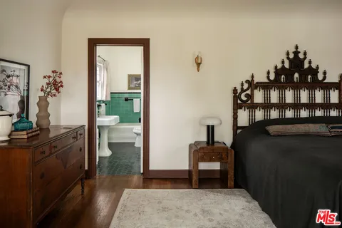 $1,895,000 | 4918 Angeles Vista Boulevard, View Park, CA 90043