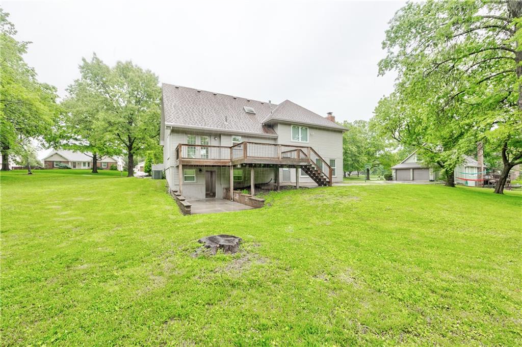 16402 Riggs Road Stilwell, KS 66085 - Photo 31 of 33