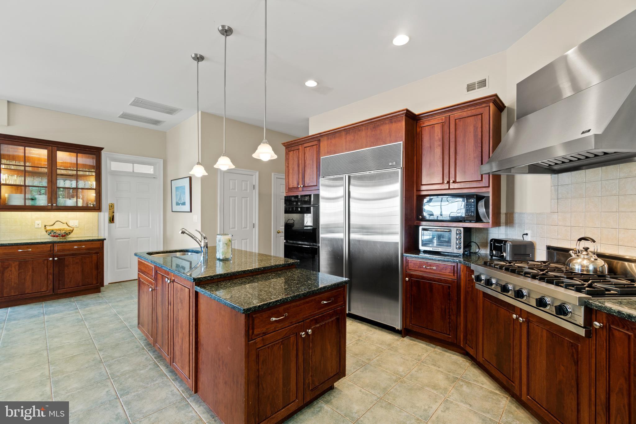 16271 Thomas Road Piney Point, MD 20674 - Photo 12 of 40 Gourmet kitchen with granite countertops.