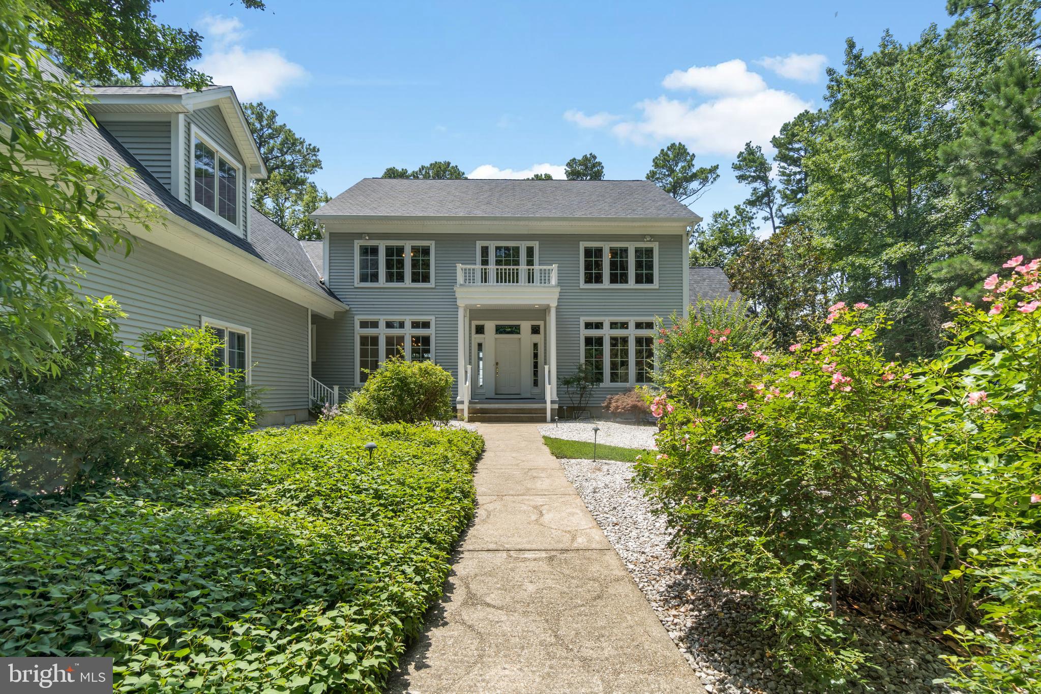 16271 Thomas Road Piney Point, MD 20674 - Photo 8 of 40 Private front entry