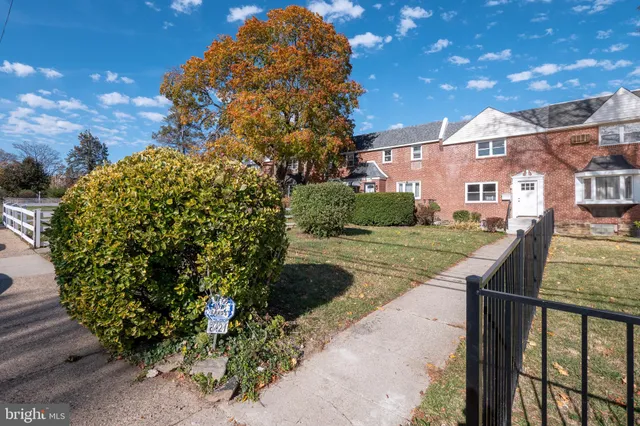 a view of a garden with a fountain
